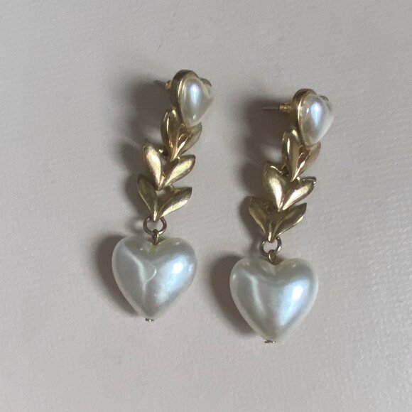 vintage heart-shaped gold & pearl earrings - Picture 2 of 5